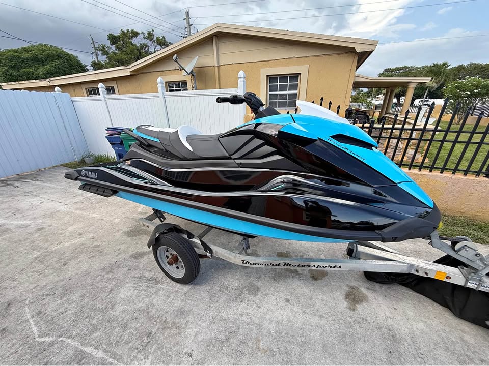 2014 YAHMAHA WAVERUNNER GP SVHO