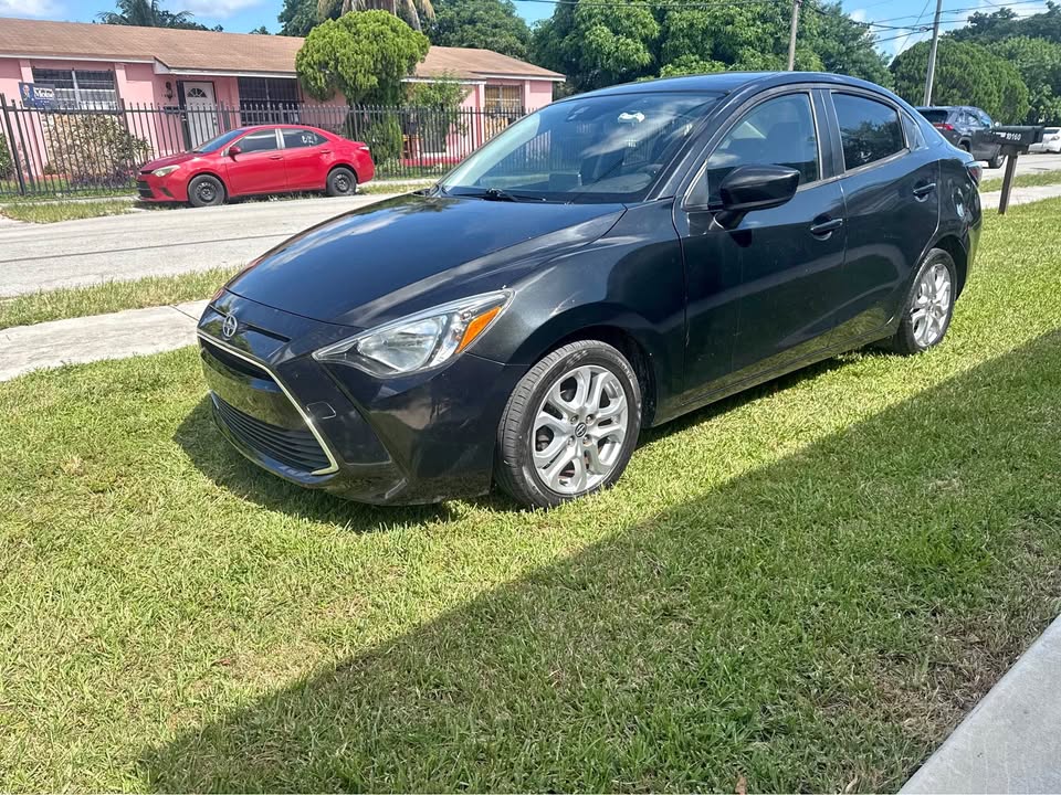 2017 TOYOTA SCION