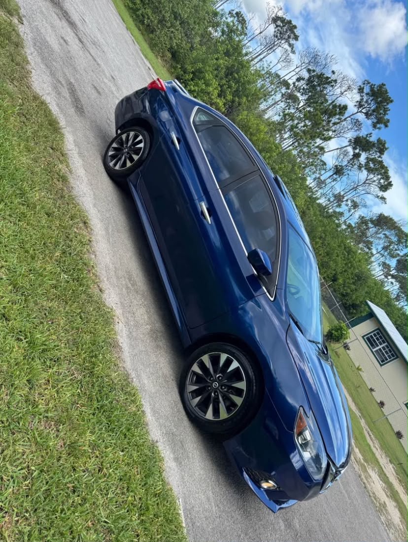 2016 NISSAN SENTRA SE