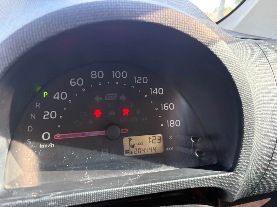 2013 TOYOTA PASSO — photo 2