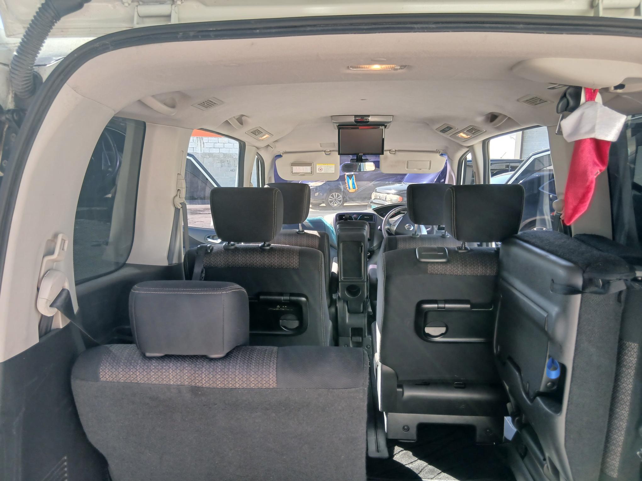 2015 NISSAN SERENA — photo 2