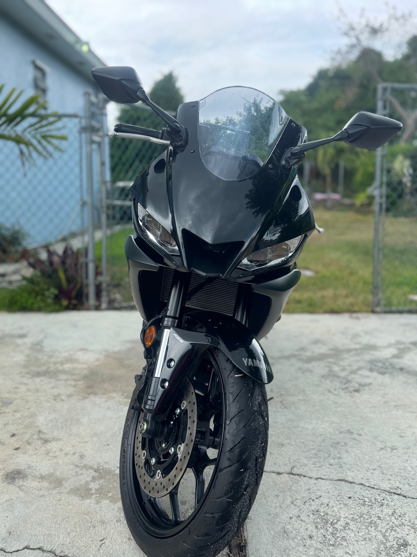 2024 YAMAHA R3 — photo 3