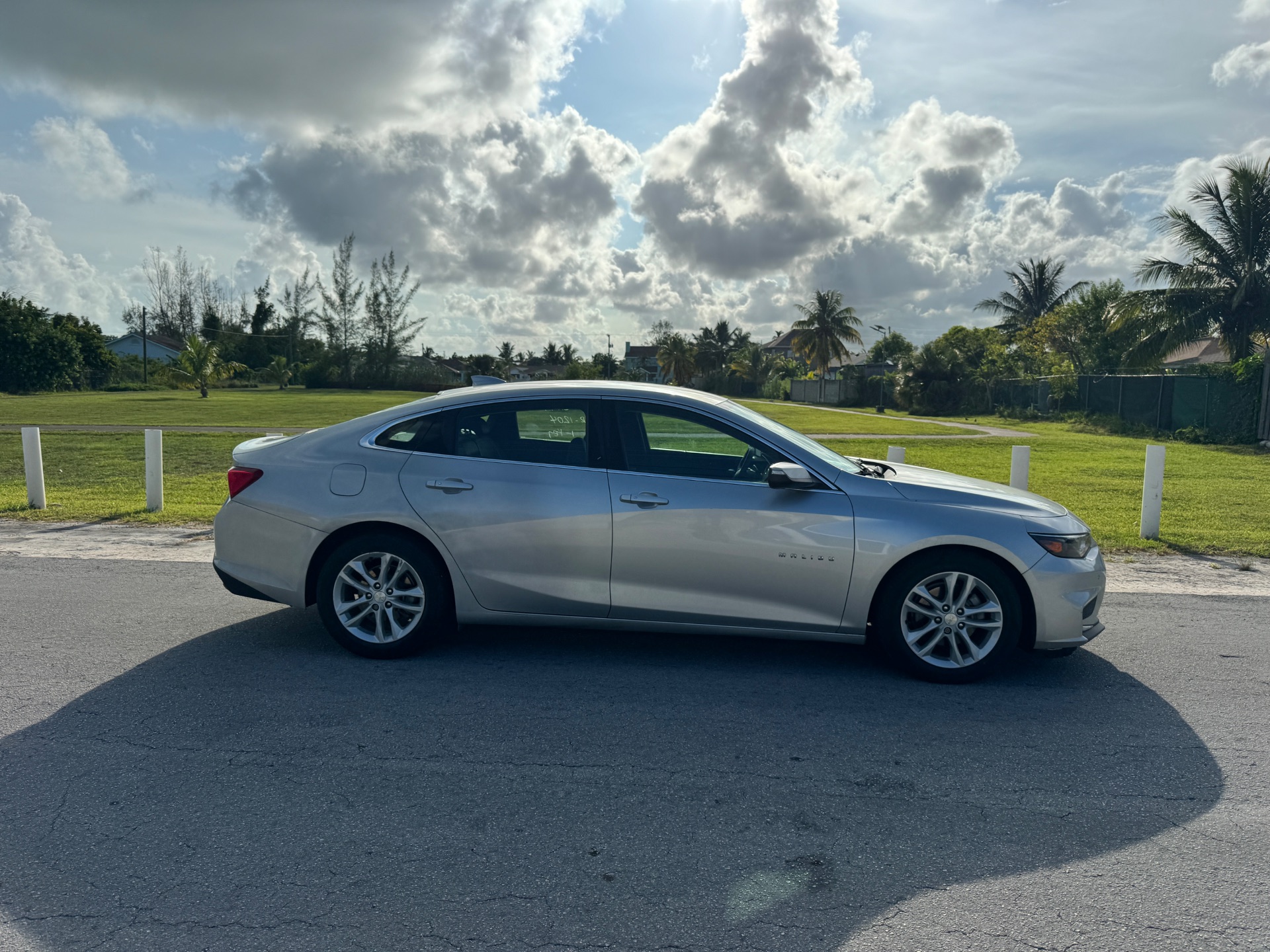 2017 CHEVROLET MALIBU HYBRID — photo 3