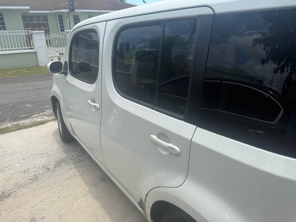 2011 NISSAN CUBE — photo 4