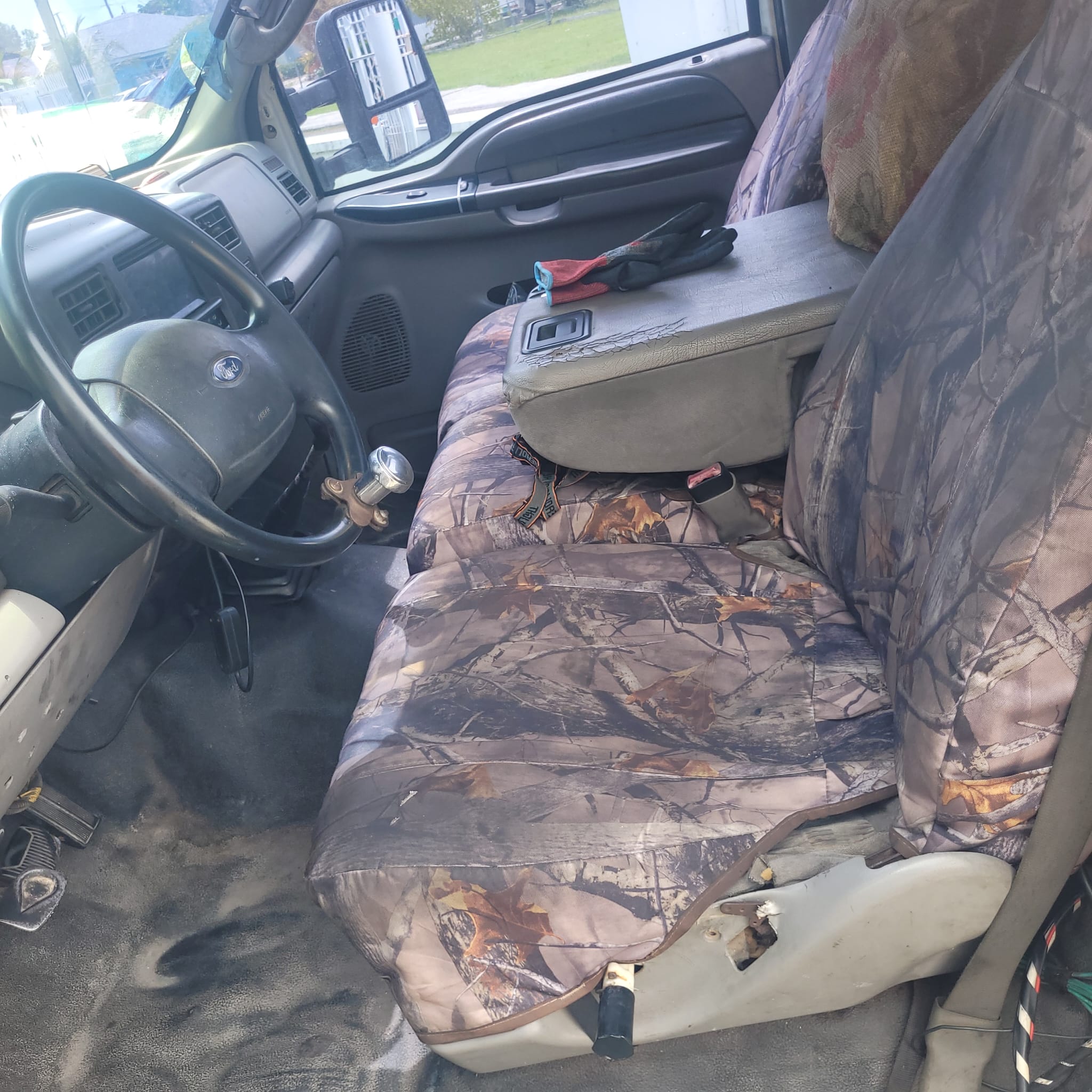 2004 FORD SUPER DUTY F-550 DRW REG CAB 201" WB 120" CA XLT — photo 5