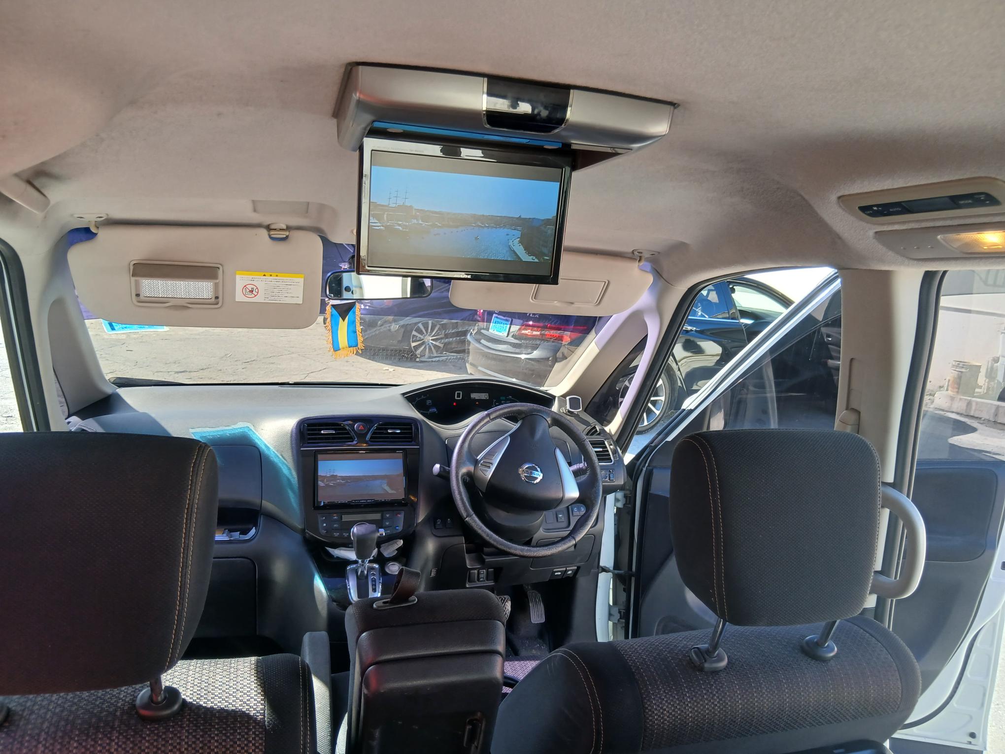2015 NISSAN SERENA — photo 5