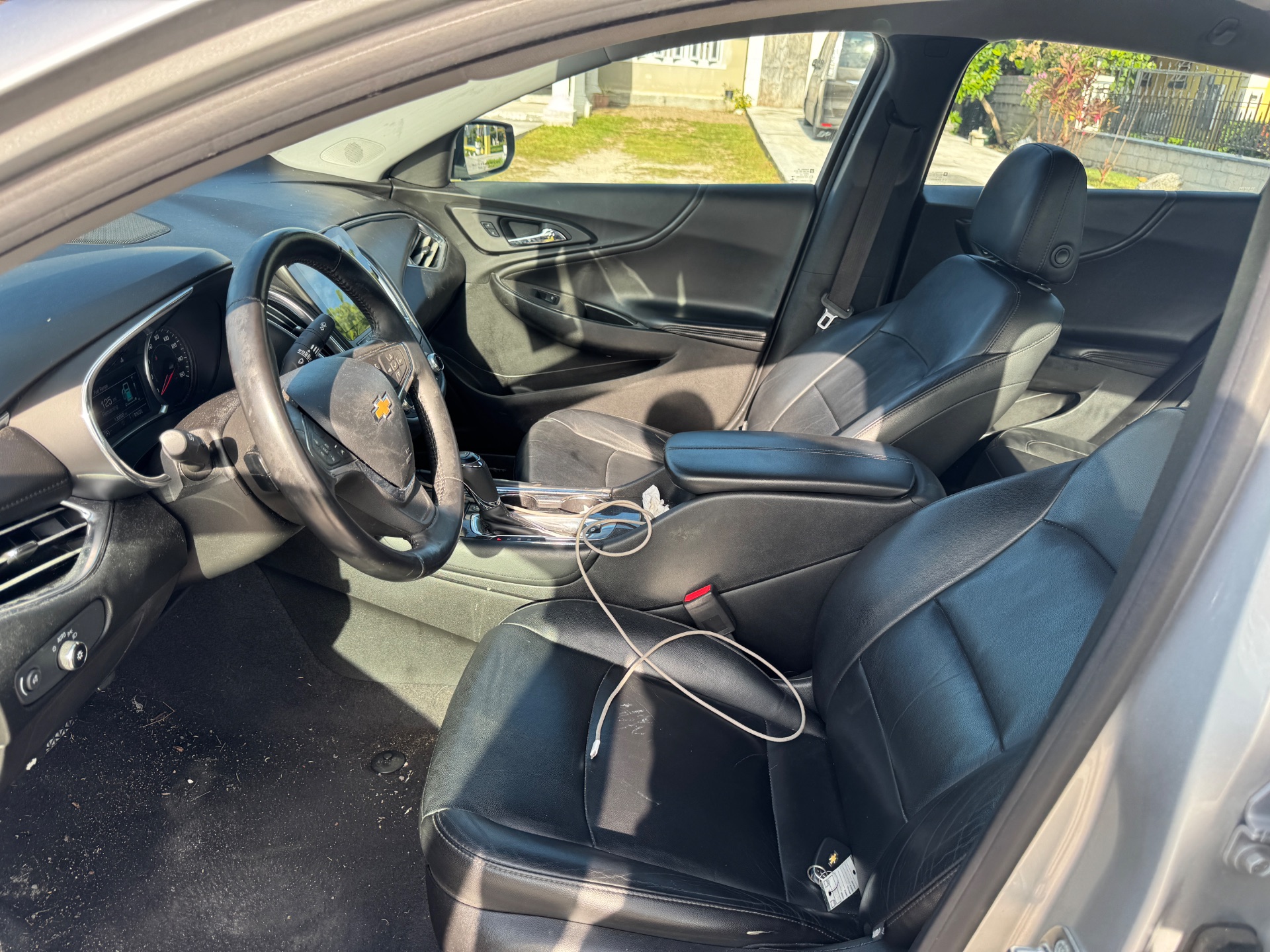 2017 CHEVROLET MALIBU HYBRID — photo 6