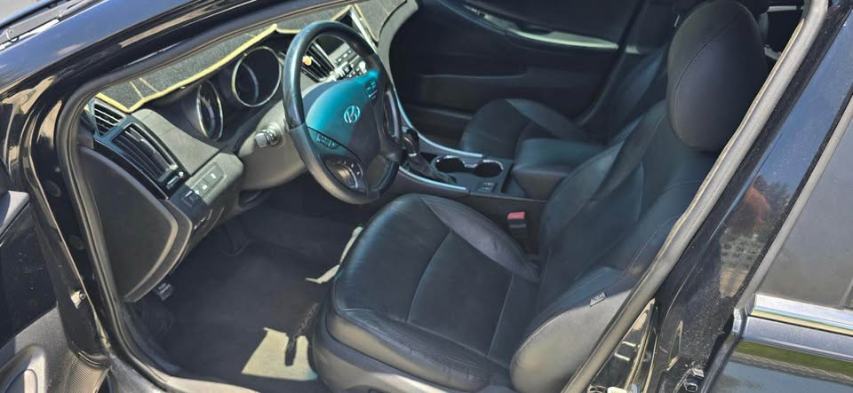 2011 HYUNDAI SONATA — photo 7