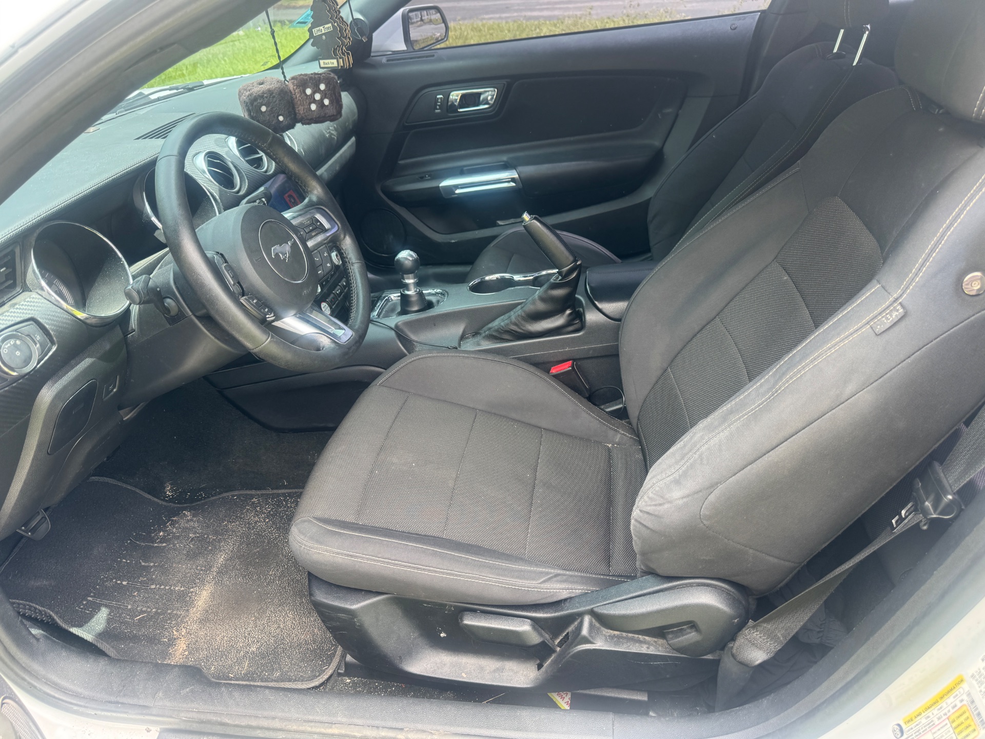 2016 FORD MUSTANG — photo 8