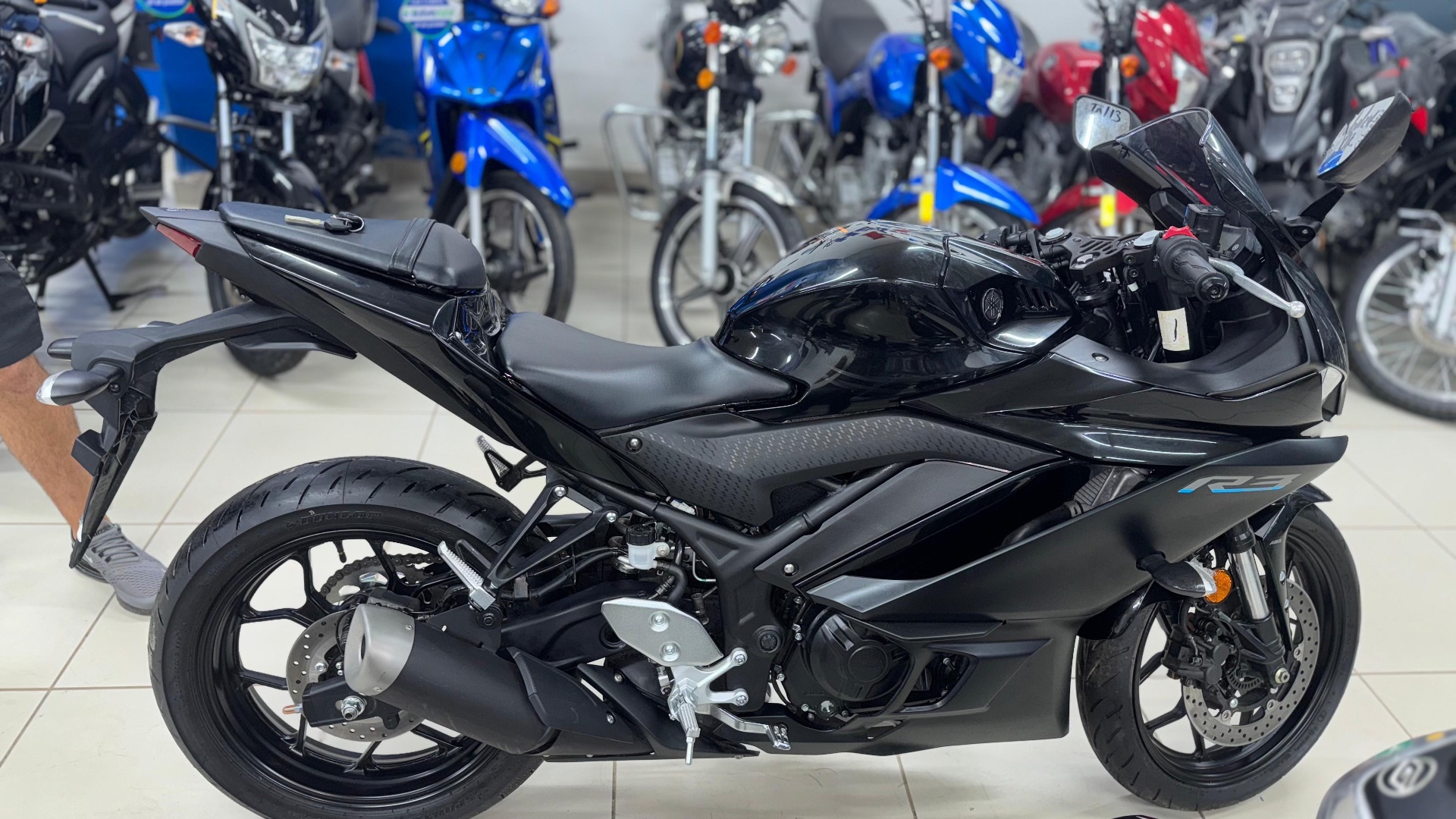 2024 YAMAHA R3 — photo 8