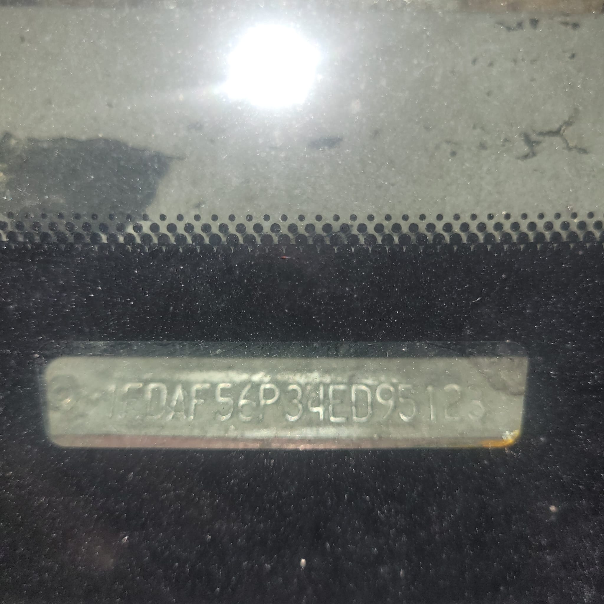 2004 FORD SUPER DUTY F-550 DRW REG CAB 201" WB 120" CA XLT — photo 9