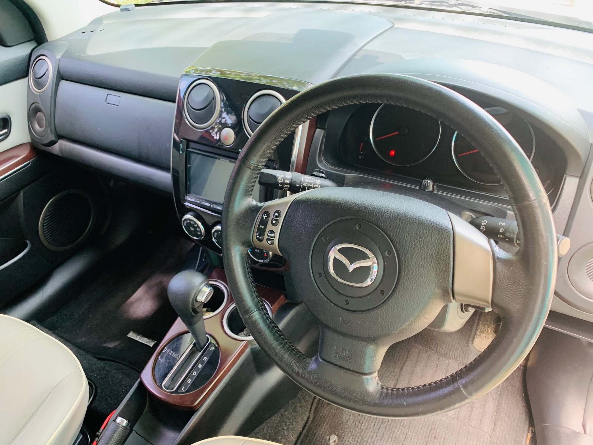 2013 MAZDA VERISA L — photo 9